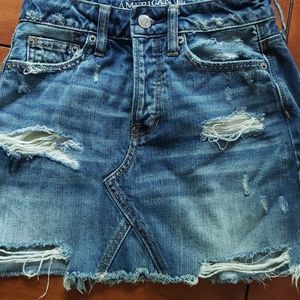 American Eagle Denim Skirt size 00